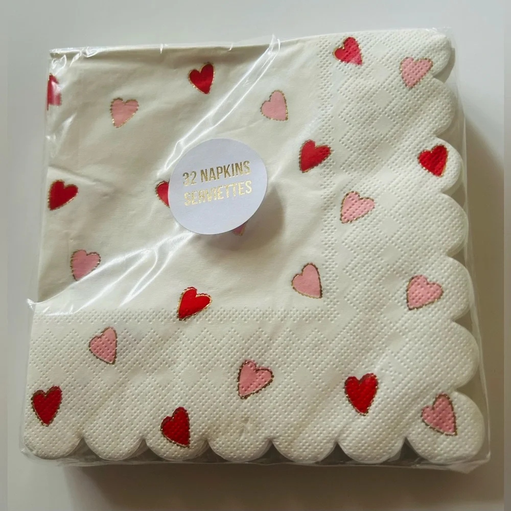 32 Meri Meri Napkins 6.5” Pink Red Hearts made in Malaysia Scalloped Edges